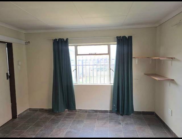 2 BEDROOM PROPERTY TO RENT IN PRETORIA GARDENS